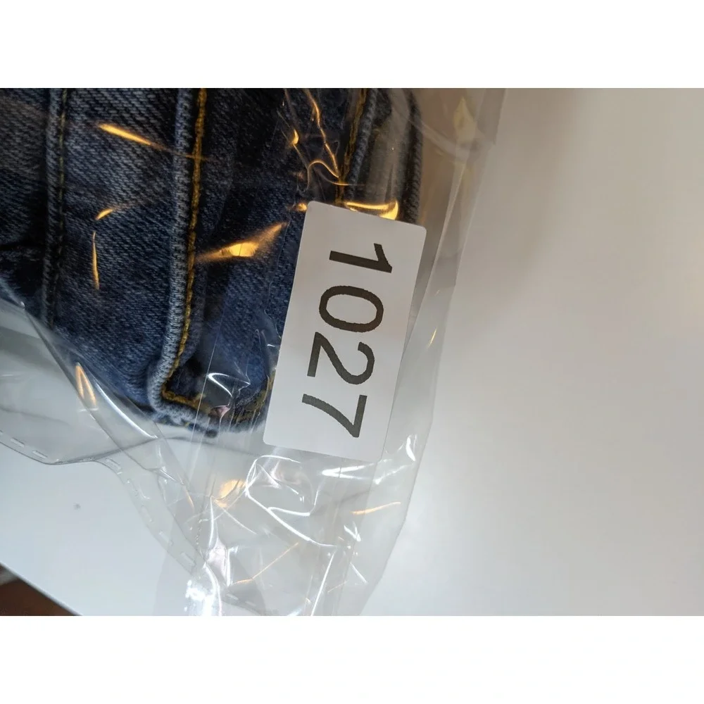 GAP Denim Short Womens 27 Blue Medium Wash Stretch Pockets Distressed Frayed Hem